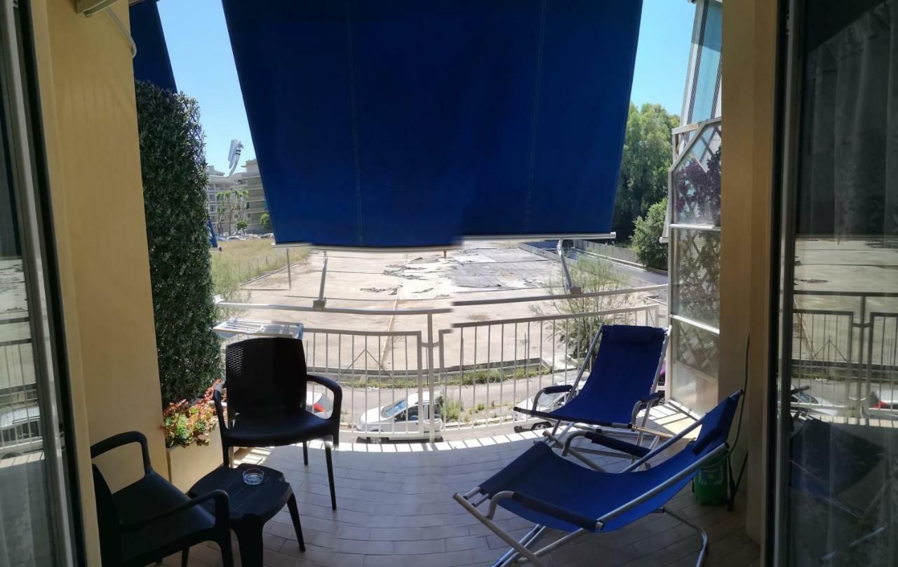 Hotel Violetta à Ostie Extérieur photo