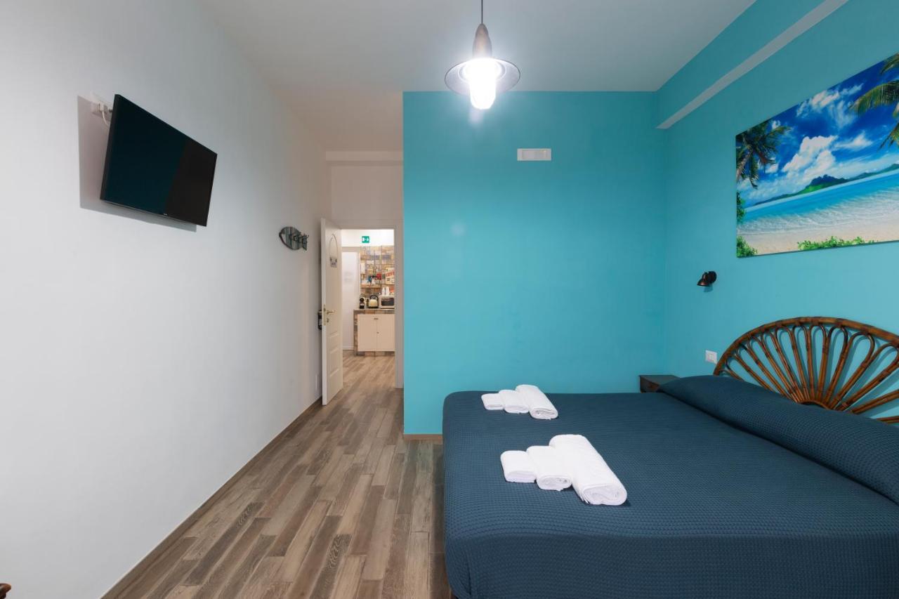 Hotel Violetta à Ostie Extérieur photo
