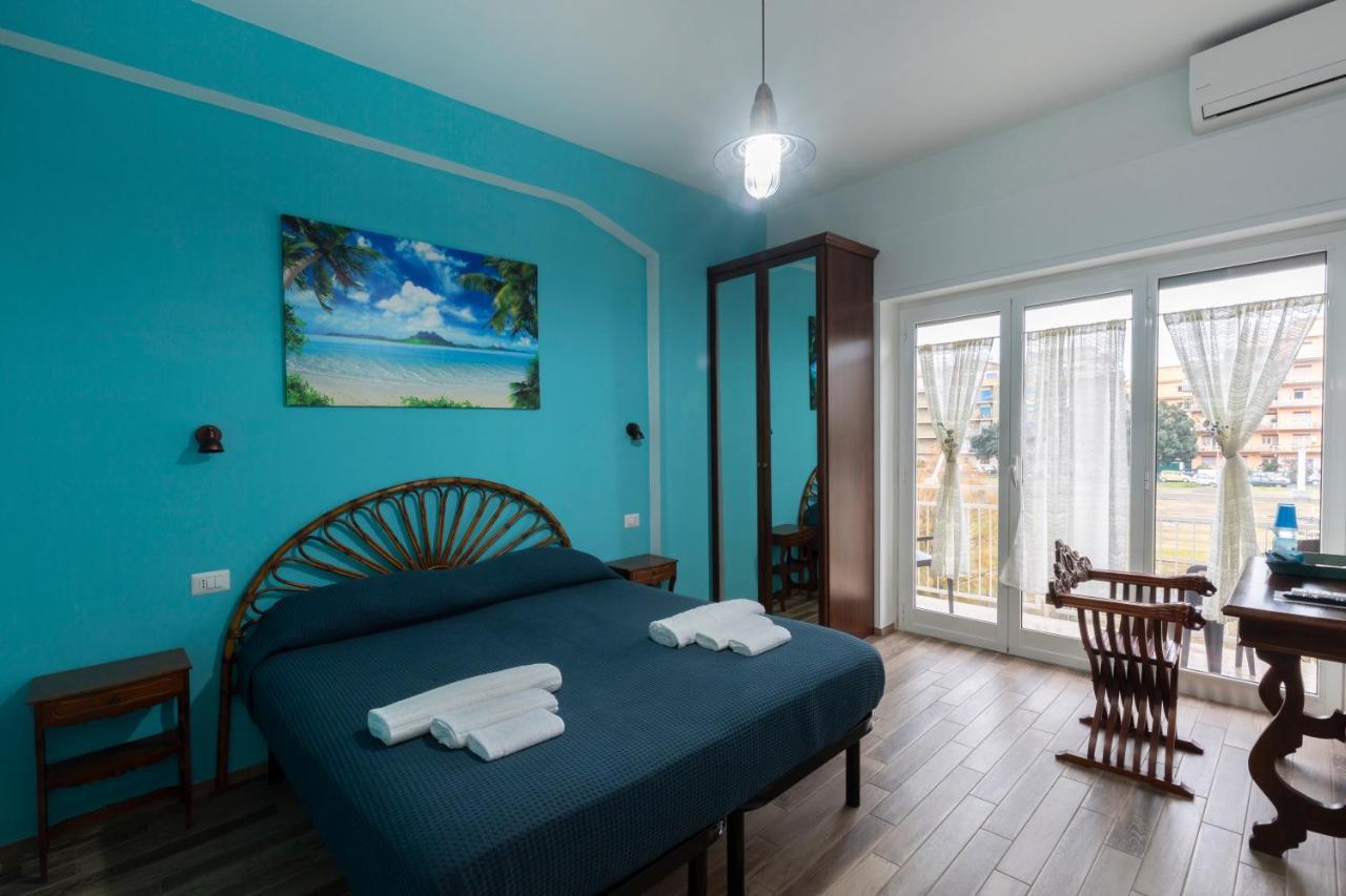 Hotel Violetta à Ostie Extérieur photo