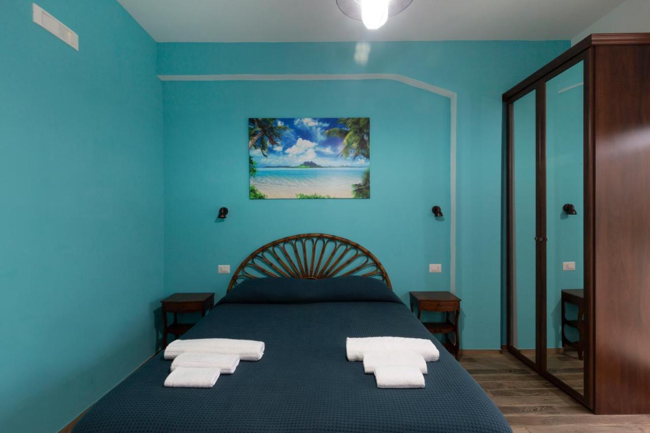 Hotel Violetta à Ostie Extérieur photo