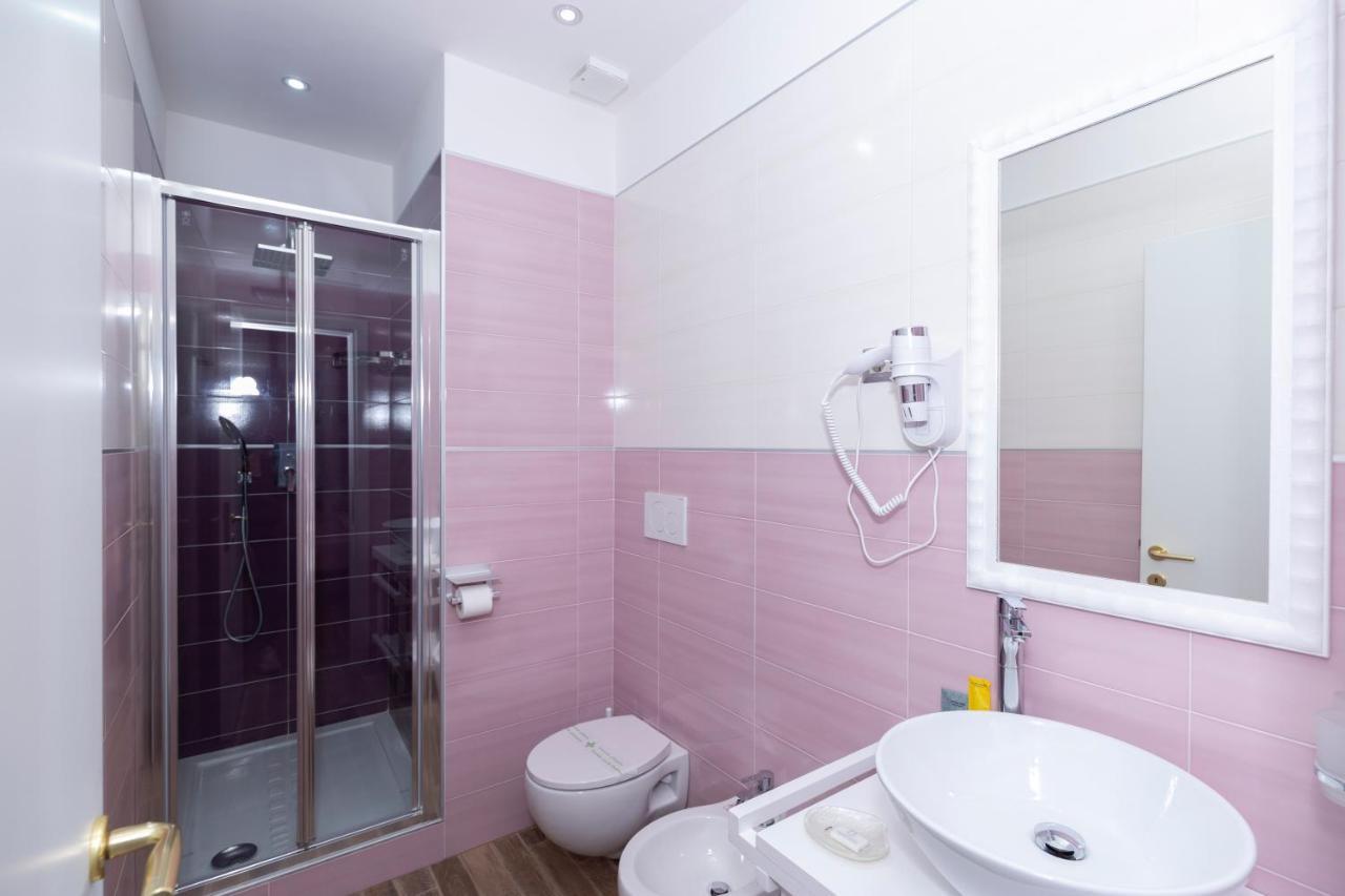 Hotel Violetta à Ostie Extérieur photo