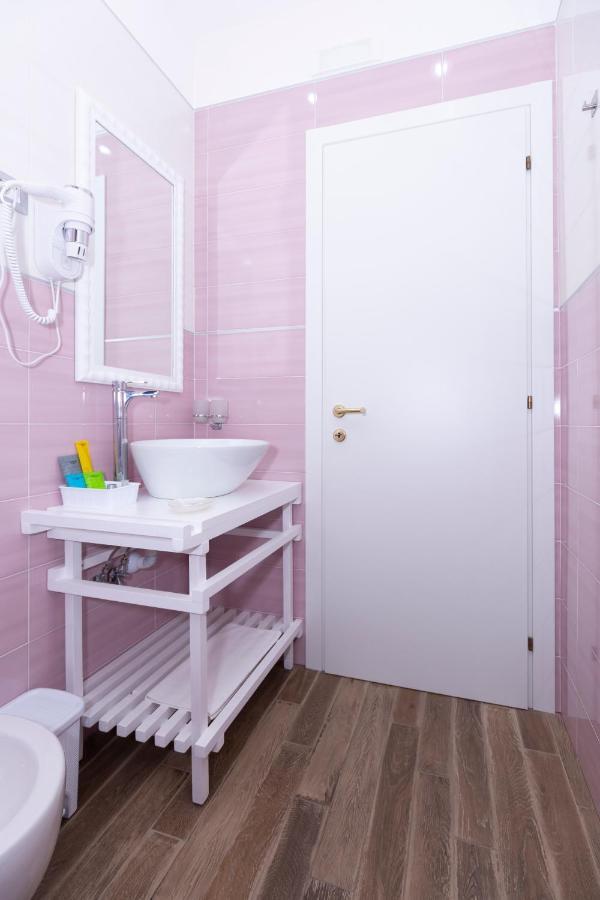 Hotel Violetta à Ostie Extérieur photo